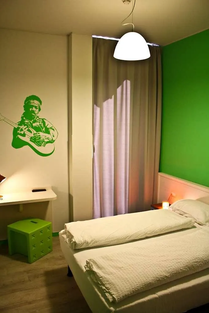 Hotel Nologo Genoa