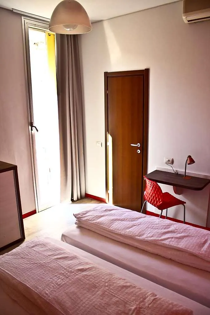 Hotel Nologo Genoa 0*,  Italy