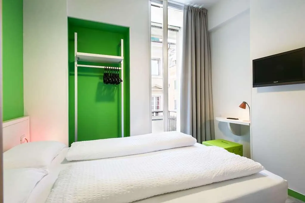 Hotel Nologo Genoa