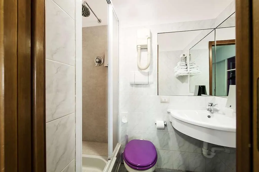 Hotel Nologo Genoa